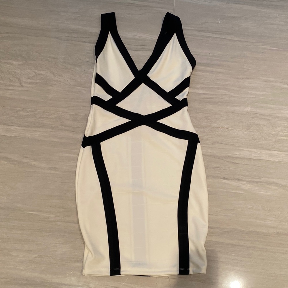 NWT Symphony Body con Dress